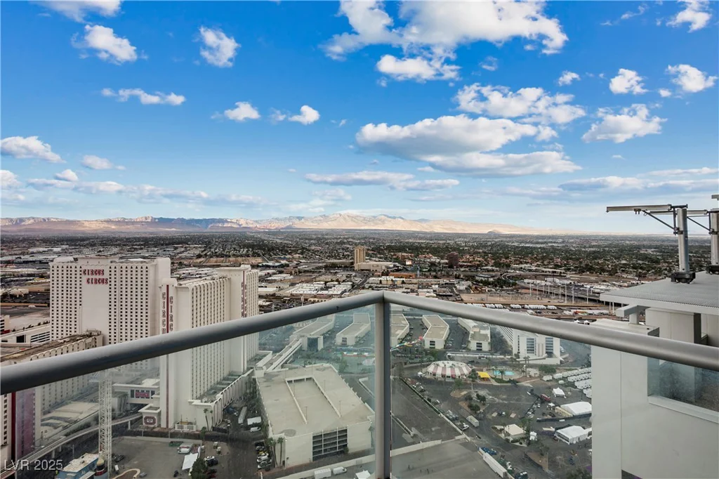 2700 Las Vegas, Las Vegas, NV 89109