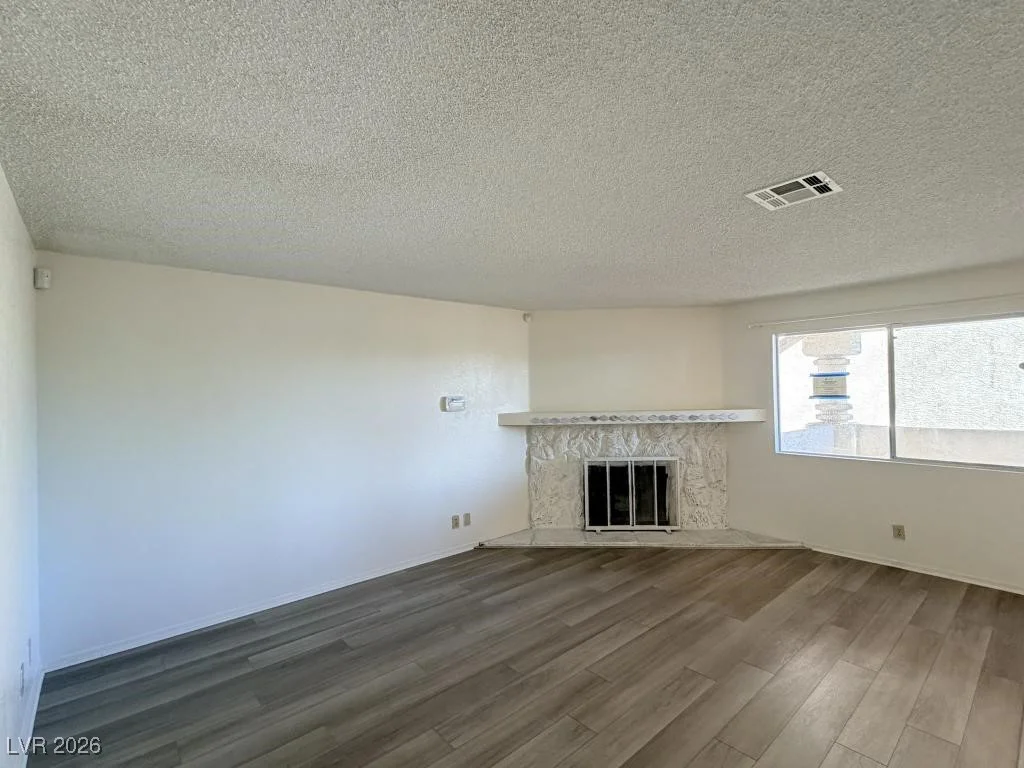901 Sulphur Springs, Las Vegas, NV 89128