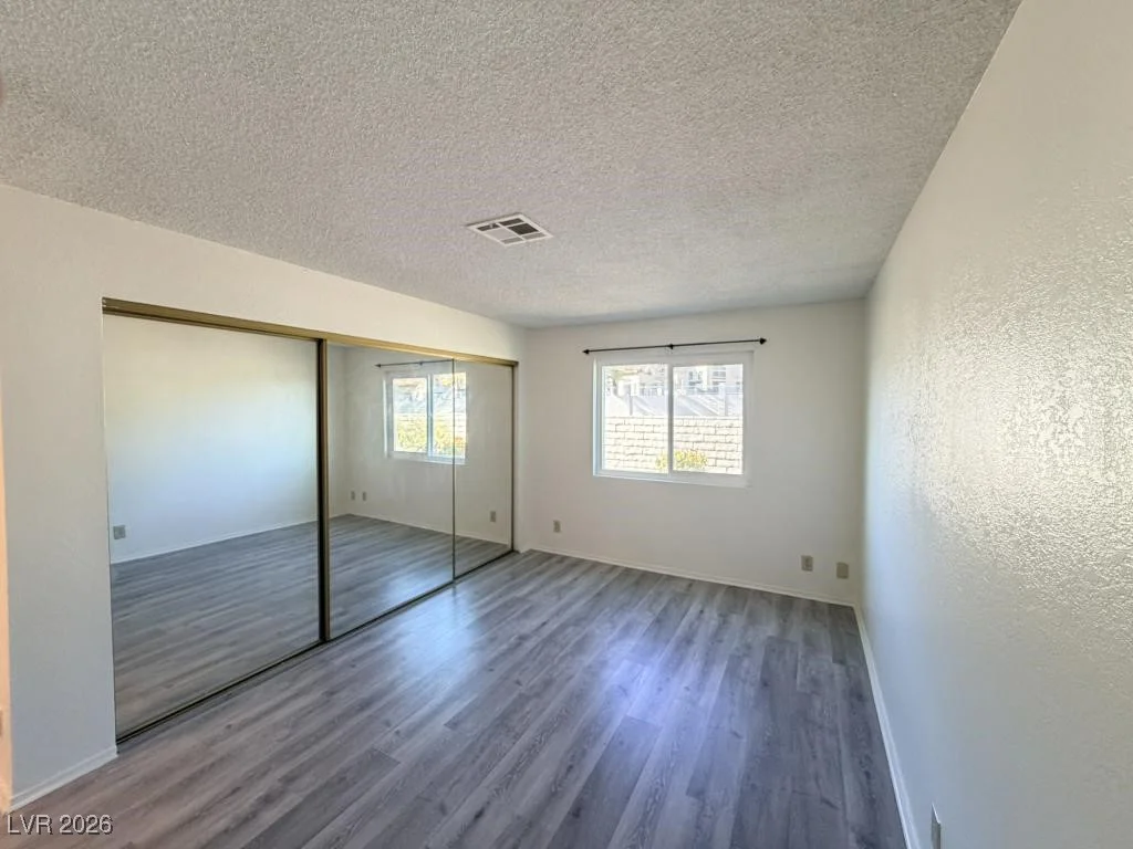 901 Sulphur Springs, Las Vegas, NV 89128