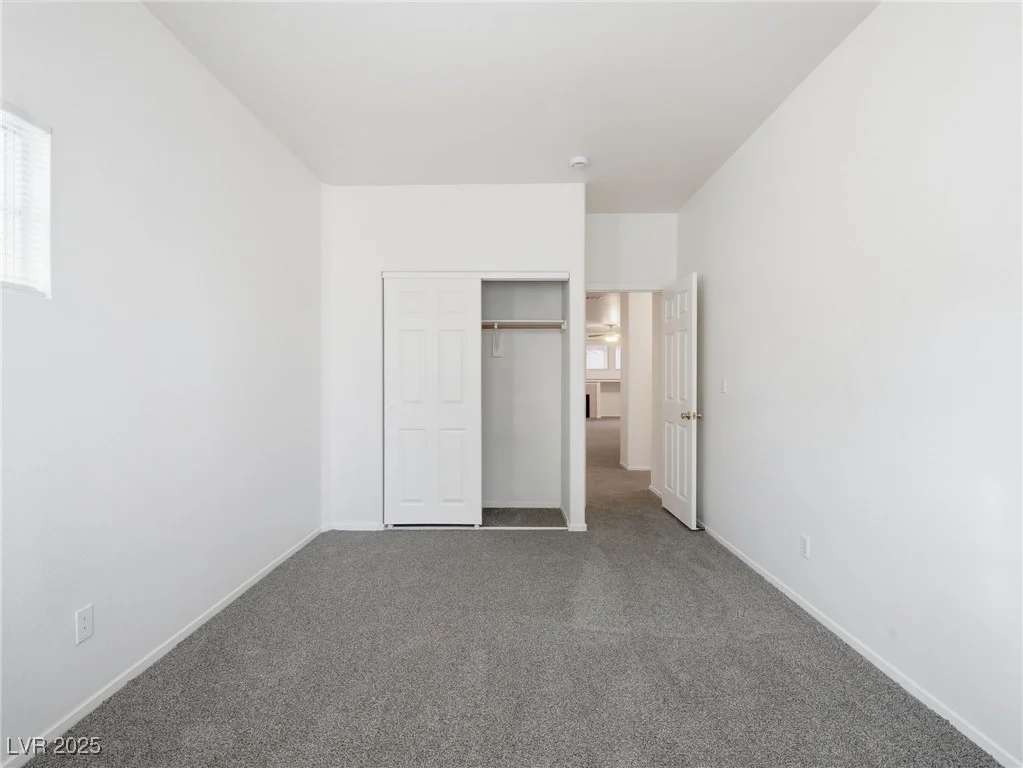 901 Royal Birch, Las Vegas, NV 89144