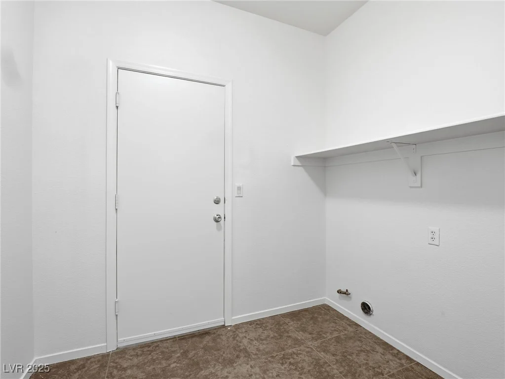 901 Royal Birch, Las Vegas, NV 89144