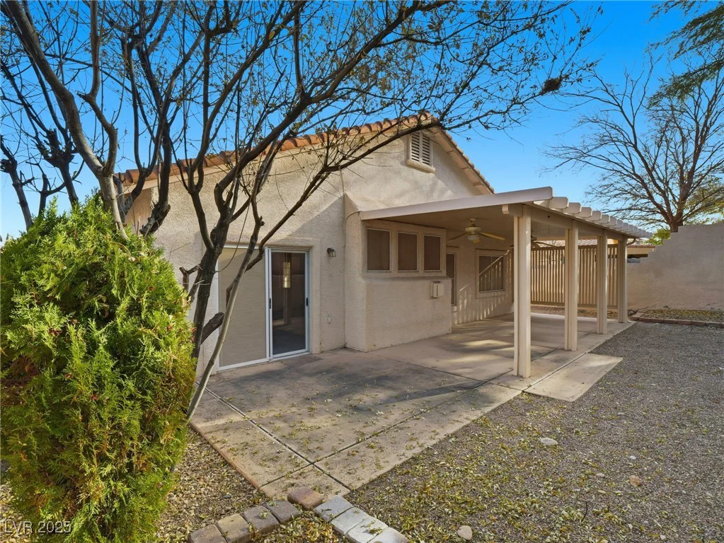 901 Royal Birch, Las Vegas, NV 89144