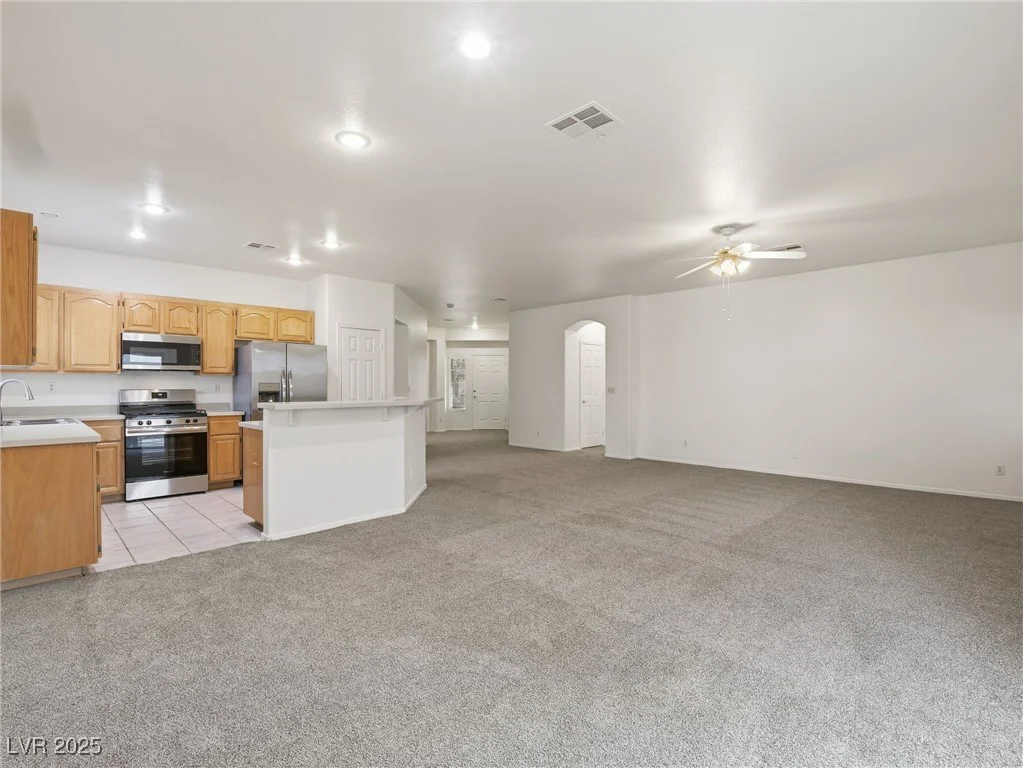 901 Royal Birch, Las Vegas, NV 89144
