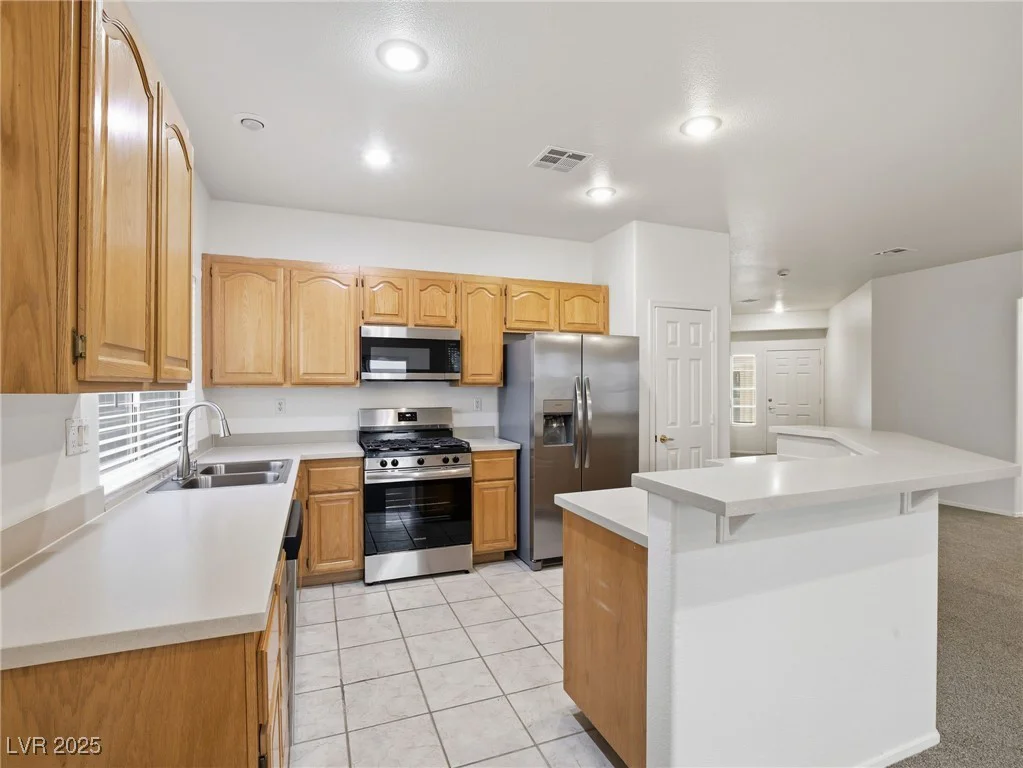 901 Royal Birch, Las Vegas, NV 89144