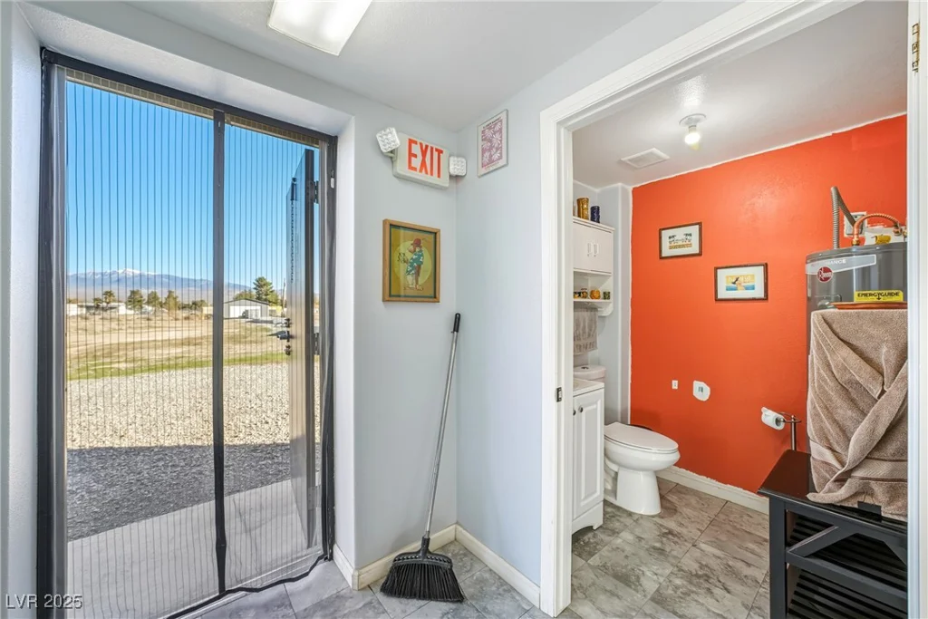 1861 Leslie, Pahrump, NV 89060