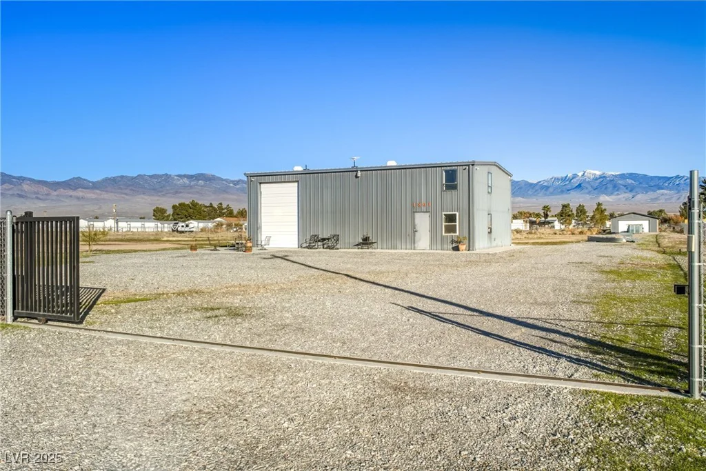 1861 Leslie, Pahrump, NV 89060
