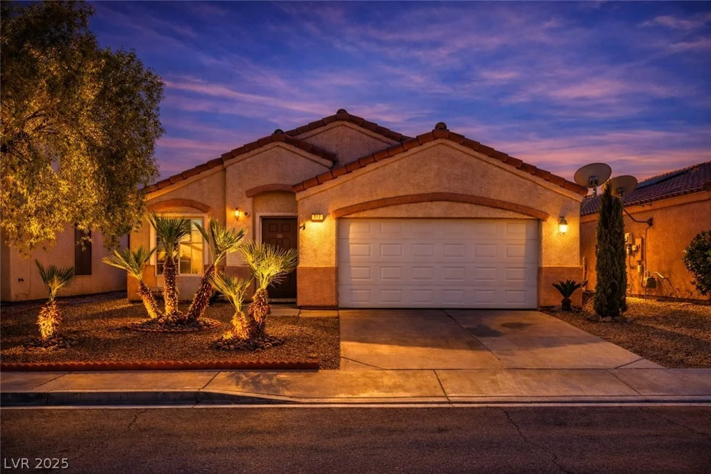 717 Moonlight Mesa, Henderson, NV 89011