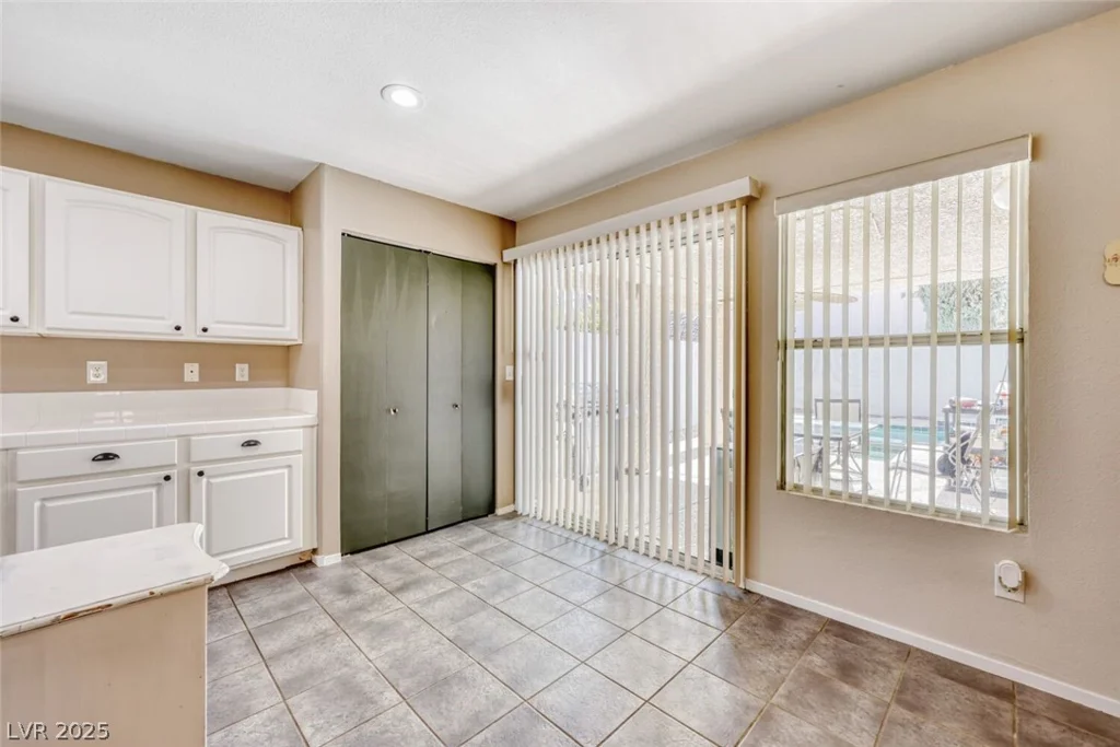 717 Moonlight Mesa, Henderson, NV 89011