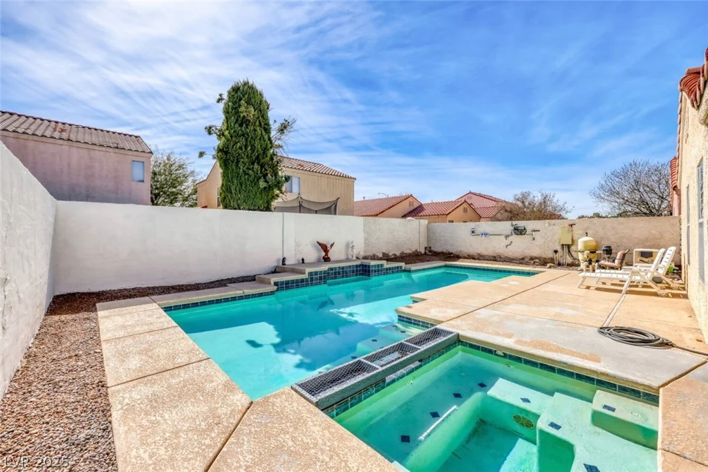 717 Moonlight Mesa, Henderson, NV 89011