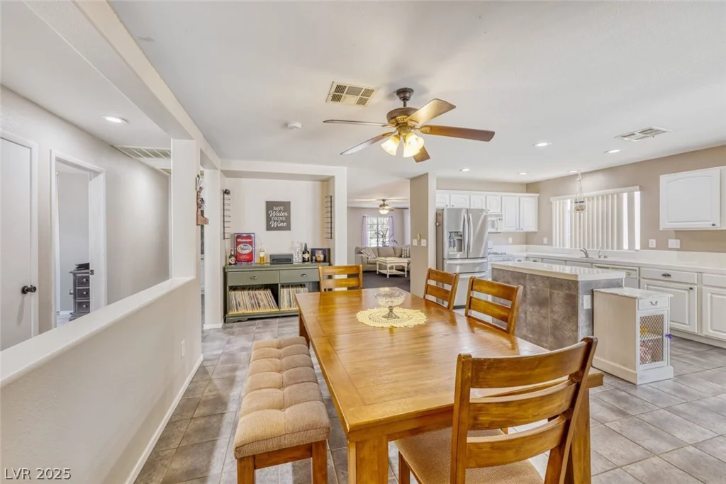 717 Moonlight Mesa, Henderson, NV 89011
