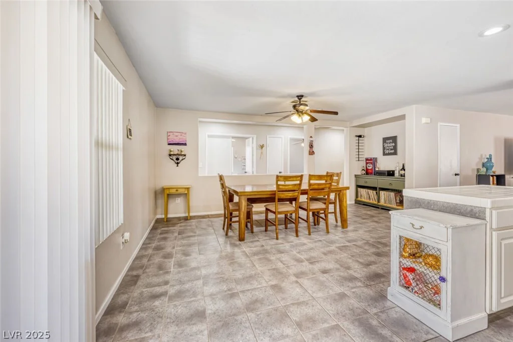 717 Moonlight Mesa, Henderson, NV 89011