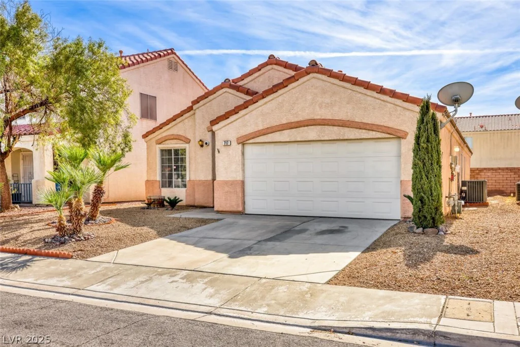 717 Moonlight Mesa, Henderson, NV 89011