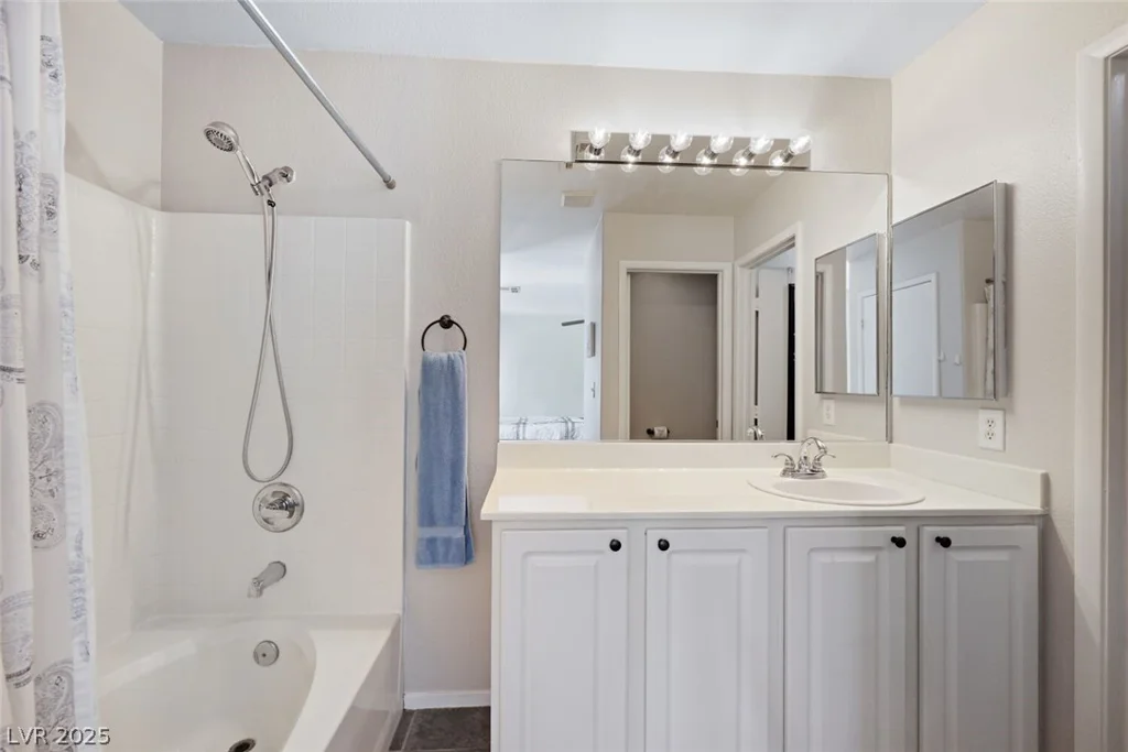 717 Moonlight Mesa, Henderson, NV 89011