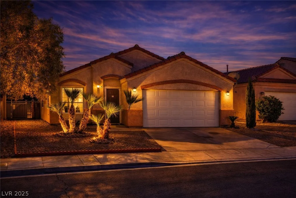 717 Moonlight Mesa, Henderson, NV 89011