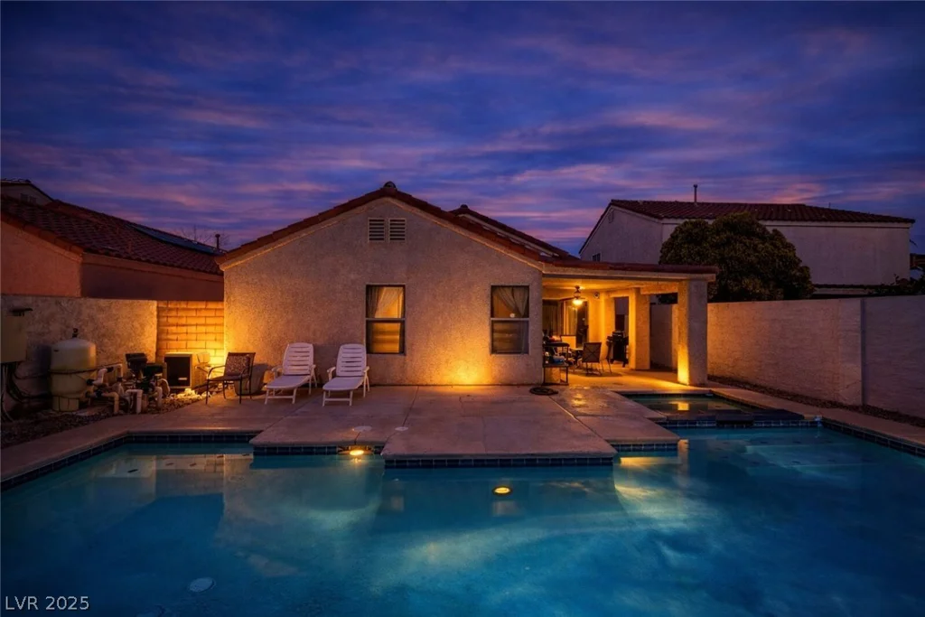 717 Moonlight Mesa, Henderson, NV 89011