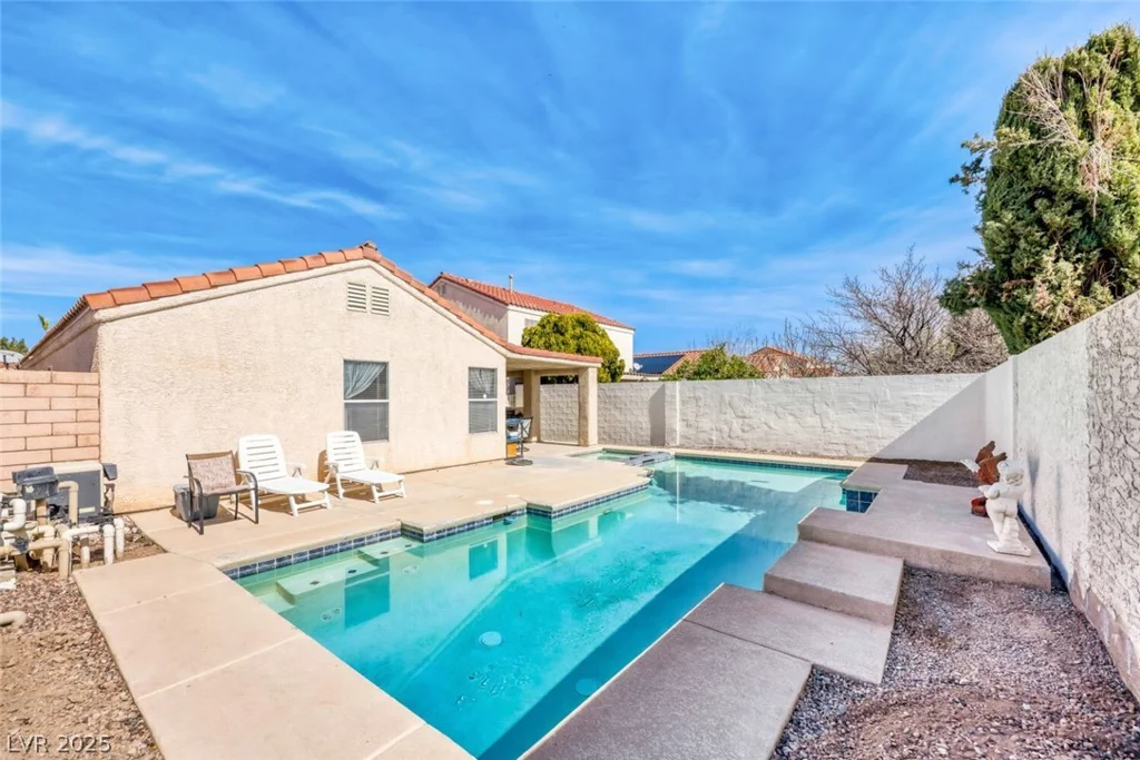 717 Moonlight Mesa, Henderson, NV 89011