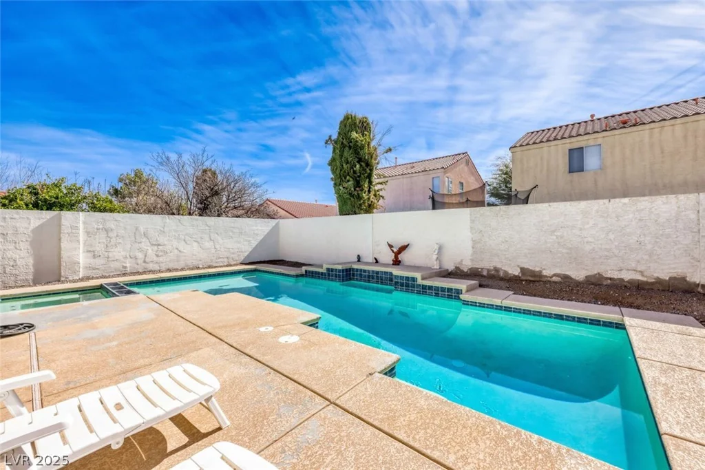 717 Moonlight Mesa, Henderson, NV 89011