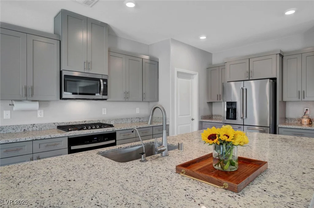1943 Marks River, North Las Vegas, NV 89084