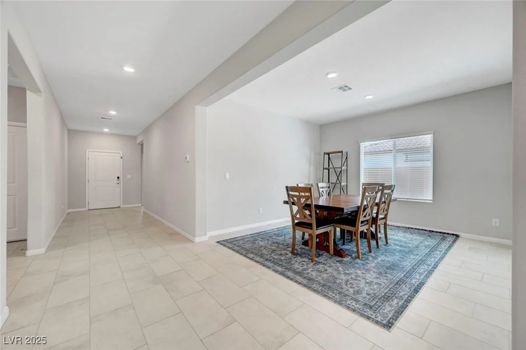 1943 Marks River, North Las Vegas, NV 89084