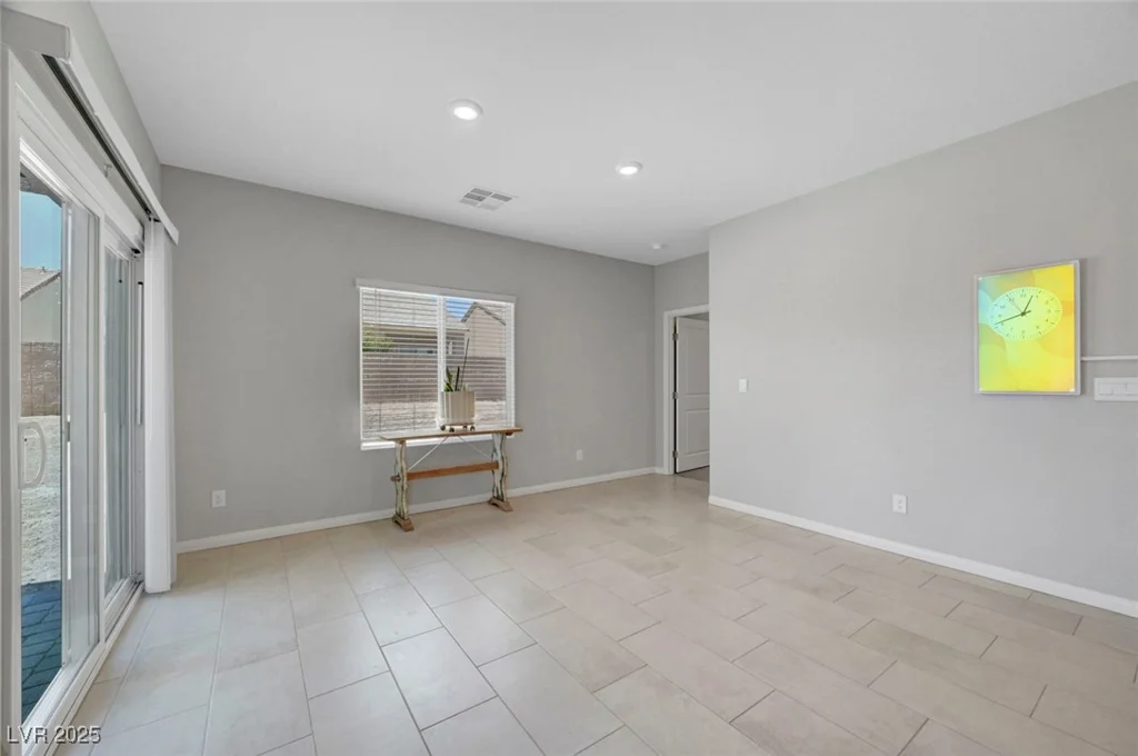 1943 Marks River, North Las Vegas, NV 89084