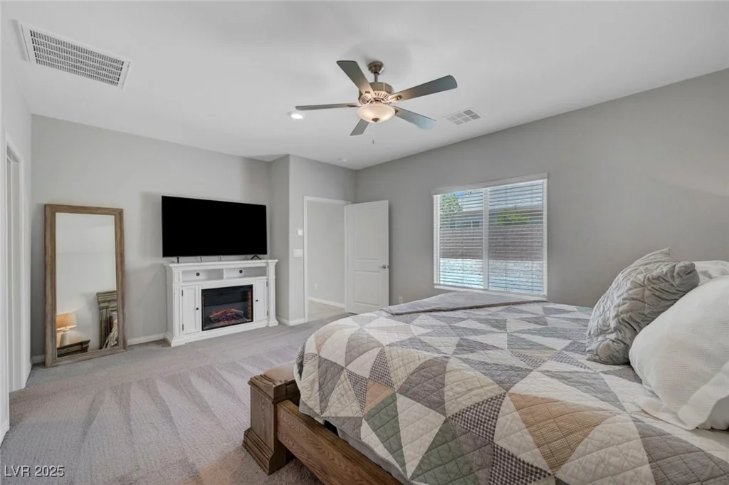 1943 Marks River, North Las Vegas, NV 89084