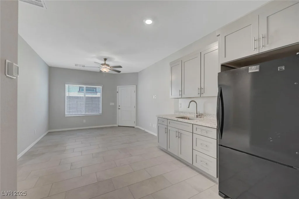 1943 Marks River, North Las Vegas, NV 89084
