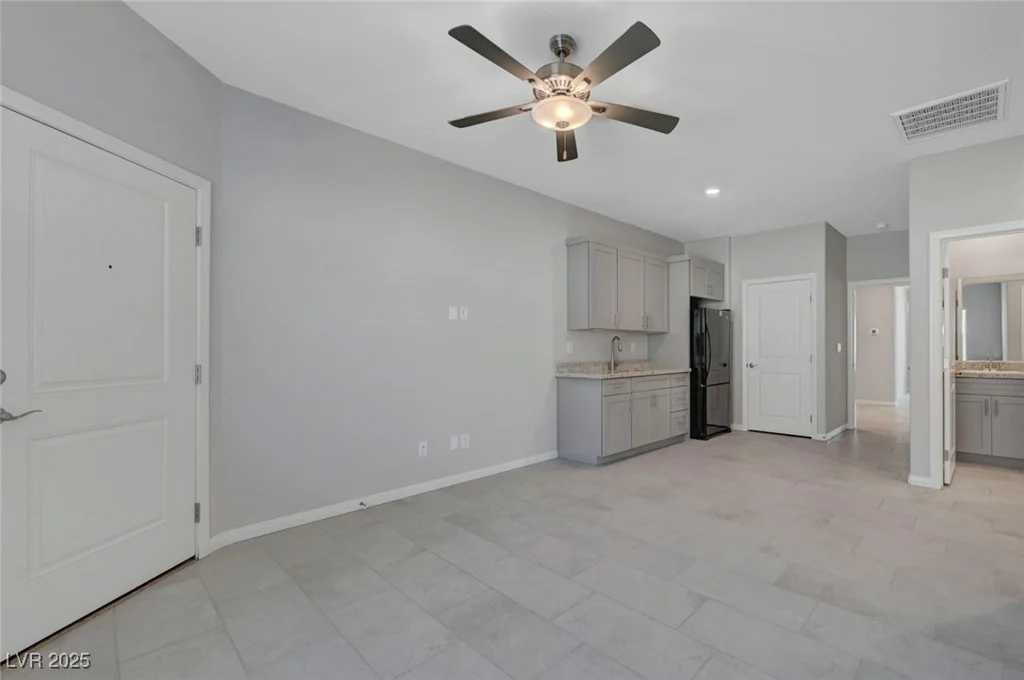 1943 Marks River, North Las Vegas, NV 89084