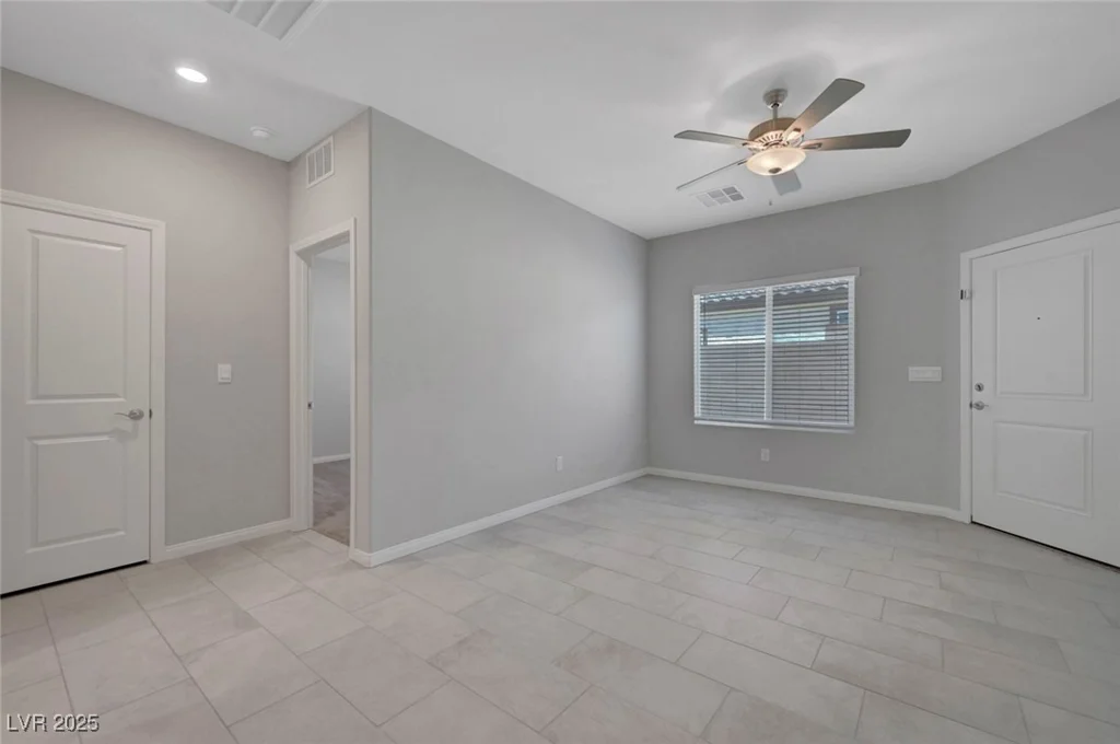 1943 Marks River, North Las Vegas, NV 89084