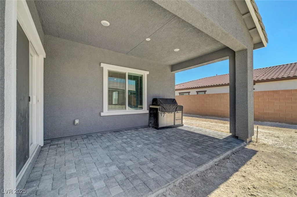 1943 Marks River, North Las Vegas, NV 89084