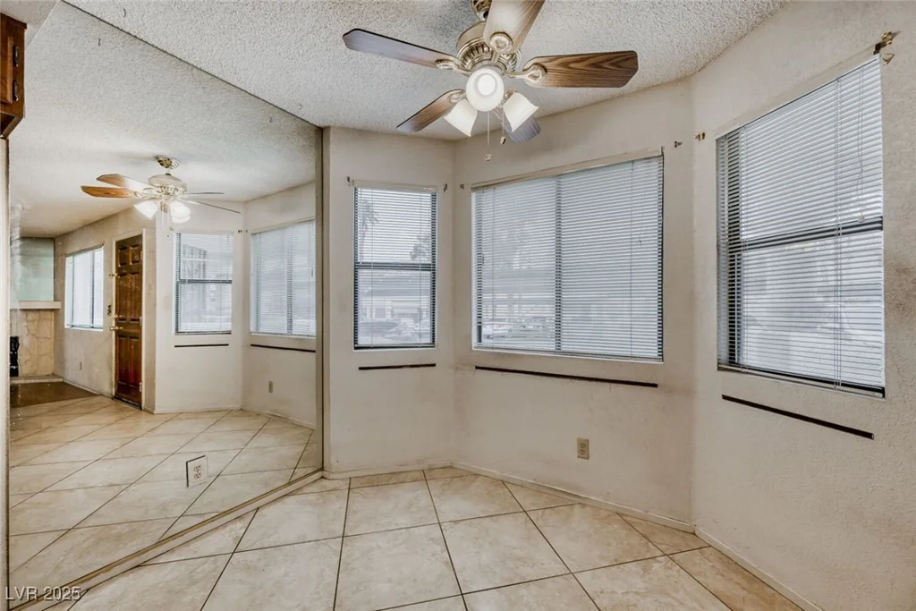1017 Falconhead, Las Vegas, NV 89128