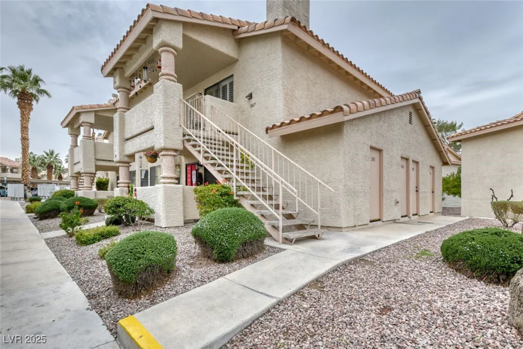 1017 Falconhead, Las Vegas, NV 89128