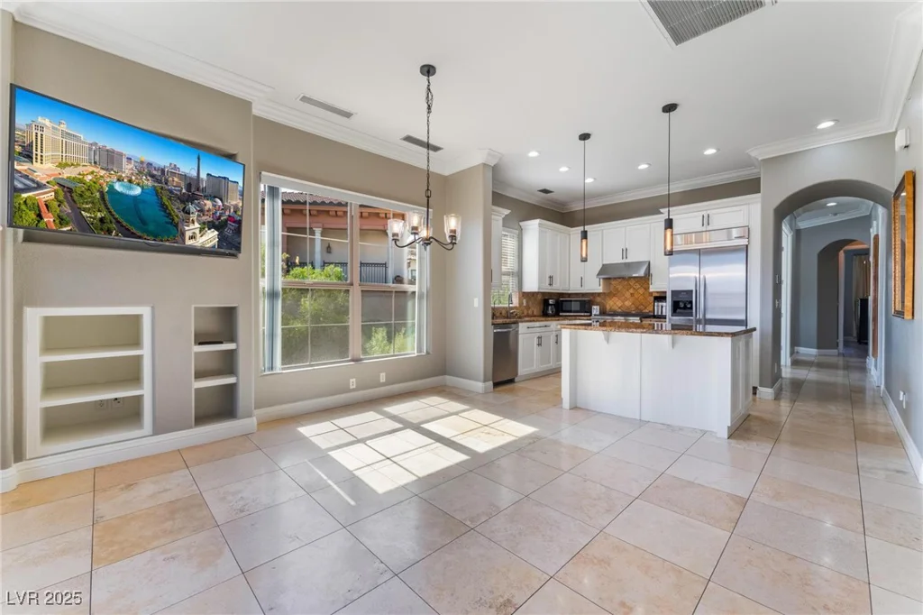 24 Via Vasari, Henderson, NV 89011