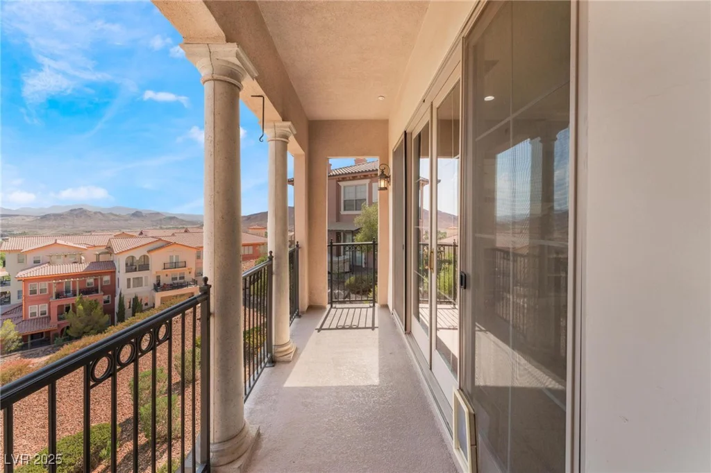 24 Via Vasari, Henderson, NV 89011