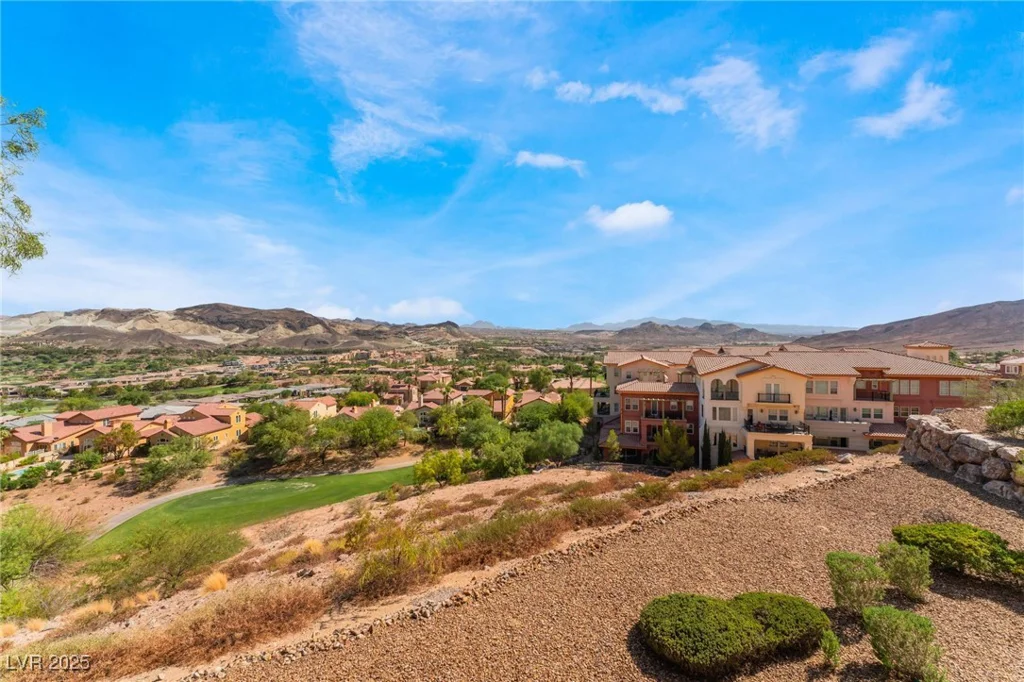 24 Via Vasari, Henderson, NV 89011