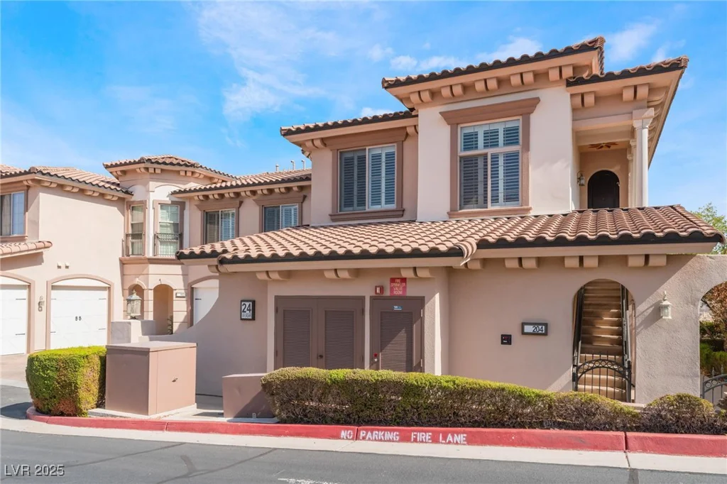 24 Via Vasari, Henderson, NV 89011
