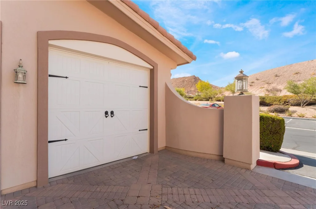 24 Via Vasari, Henderson, NV 89011
