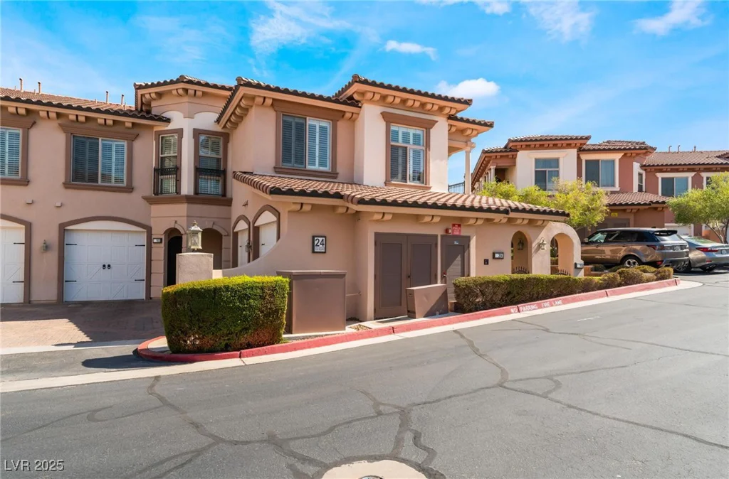24 Via Vasari, Henderson, NV 89011