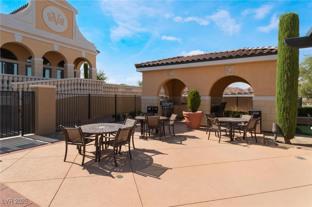 24 Via Vasari, Henderson, NV 89011
