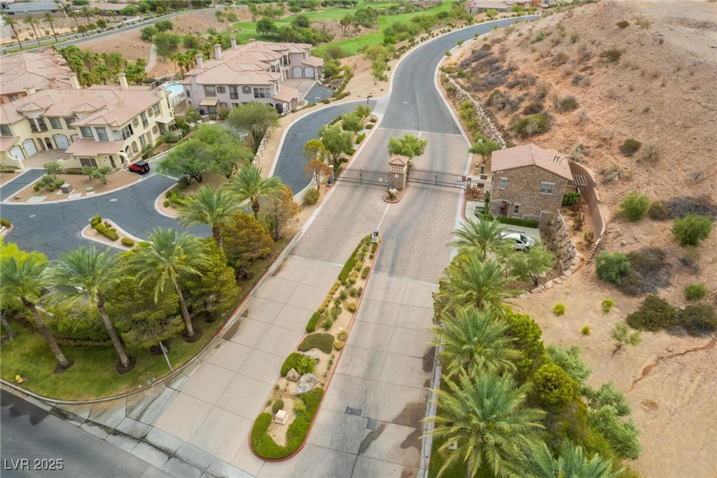 24 Via Vasari, Henderson, NV 89011