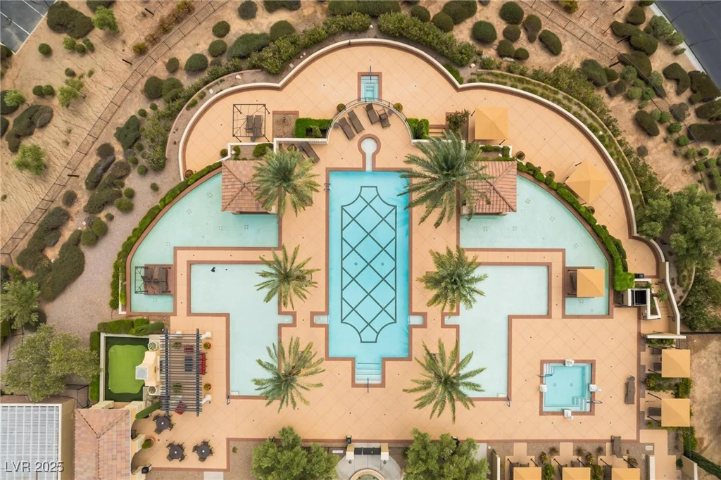 24 Via Vasari, Henderson, NV 89011