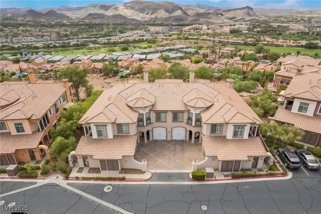 24 Via Vasari, Henderson, NV 89011