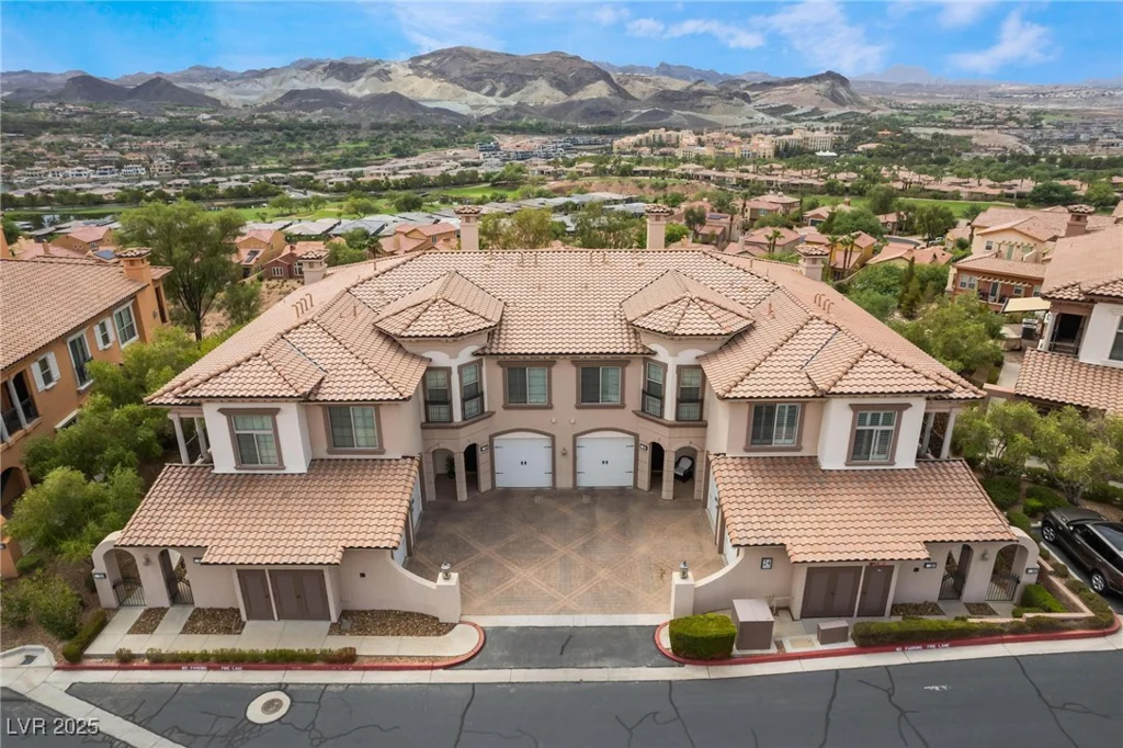 24 Via Vasari, Henderson, NV 89011