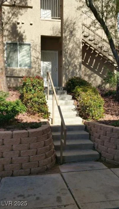 2110 Los Feliz, Las Vegas, NV 89156
