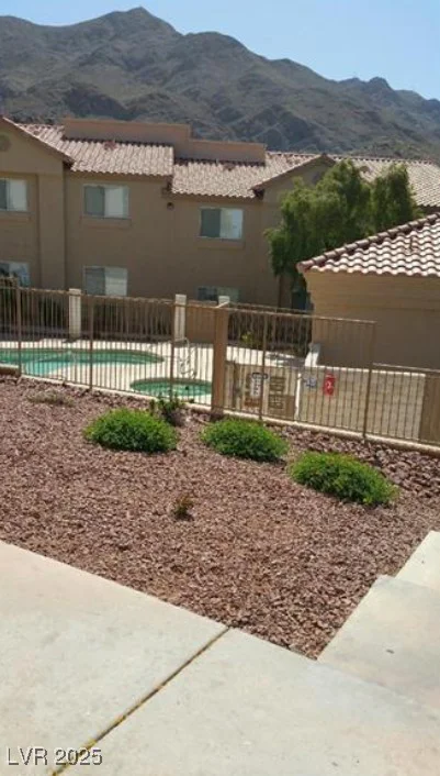 2110 Los Feliz, Las Vegas, NV 89156
