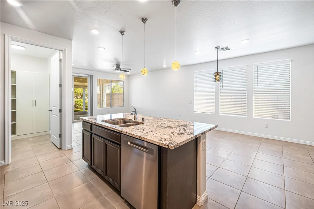 6704 Millbury, North Las Vegas, NV 89086