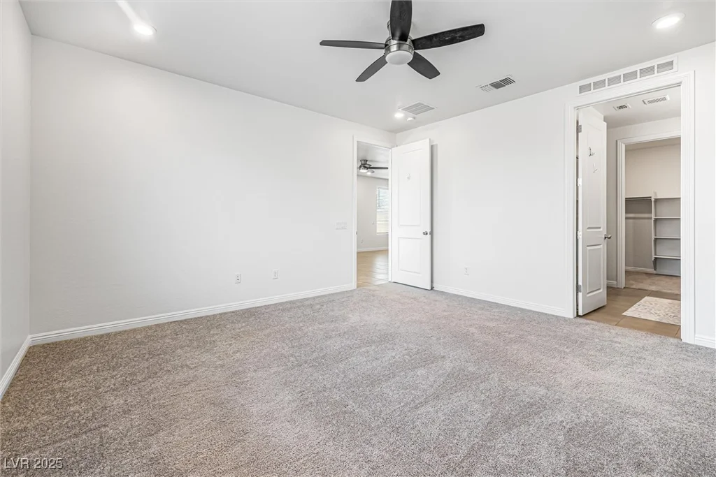 6704 Millbury, North Las Vegas, NV 89086