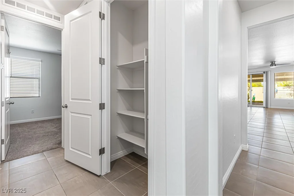 6704 Millbury, North Las Vegas, NV 89086