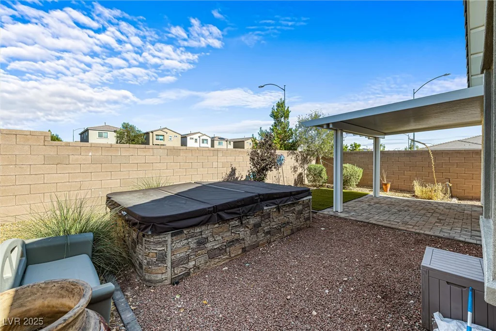 6704 Millbury, North Las Vegas, NV 89086