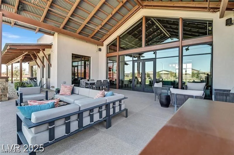 6704 Millbury, North Las Vegas, NV 89086
