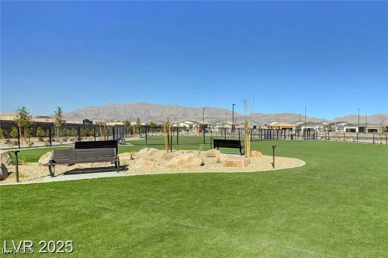 6704 Millbury, North Las Vegas, NV 89086